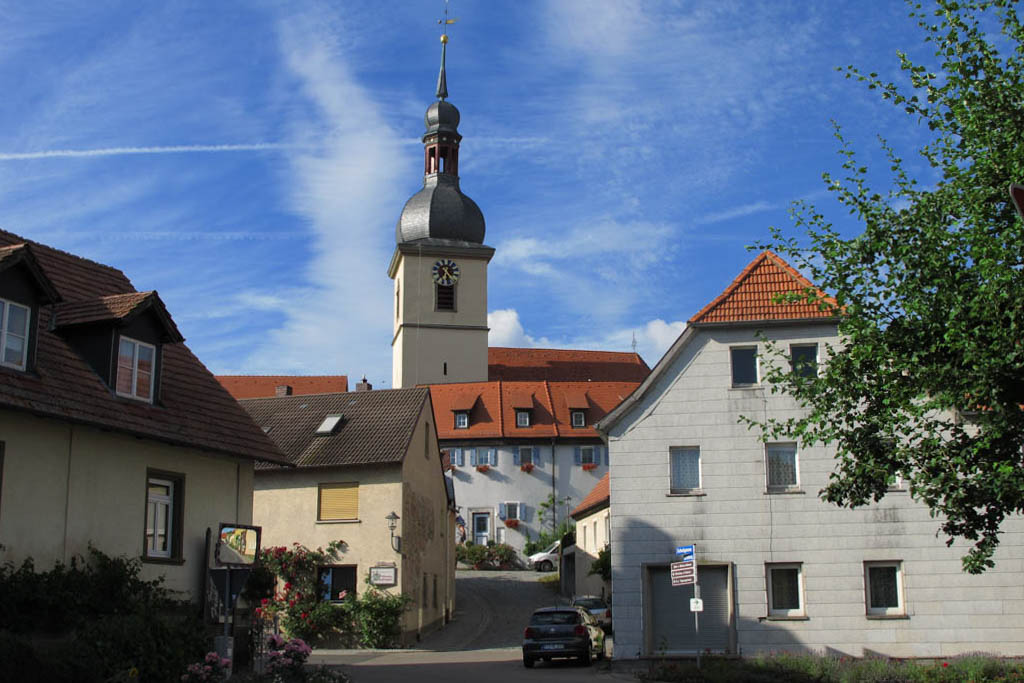 Schneckenweg - Kirche und Kirchenburg